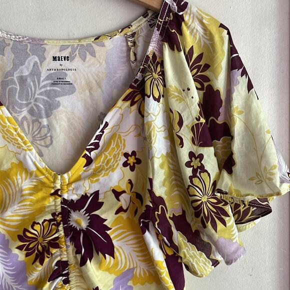 Maeve Cinched Flutter-Sleeve Top Yellow Motif - Picture 4 of 16